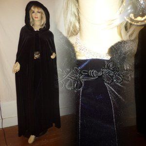 Tom Barra Renaissance Hooded Cape